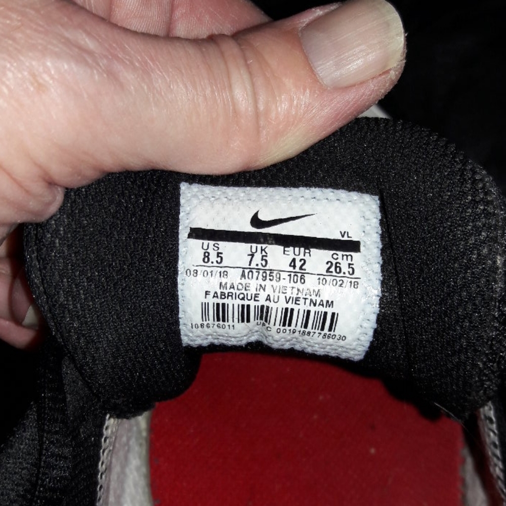 Nike Cleats - Picture 4 of 5